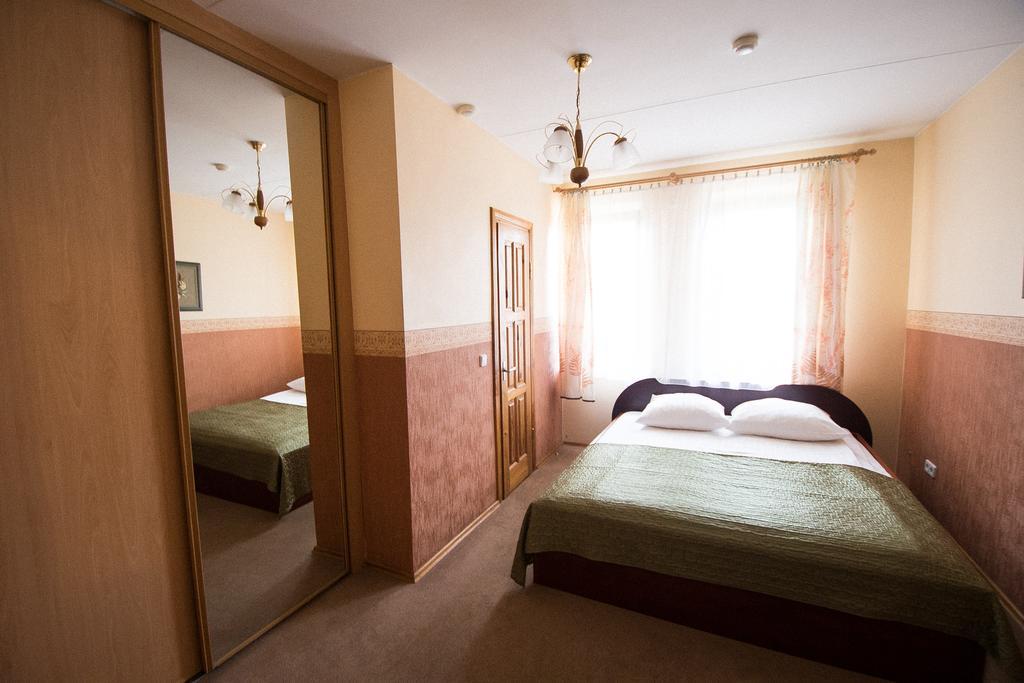 Sveciu Namai Linges Hotel Nemezis ภายนอก รูปภาพ
